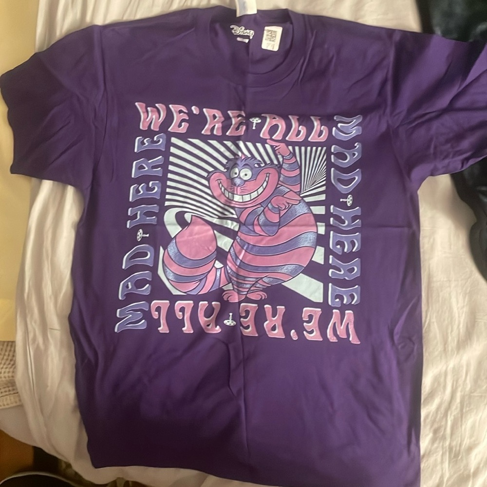 Disney Medium purple cat from Alice in wonderland t shirt women’s